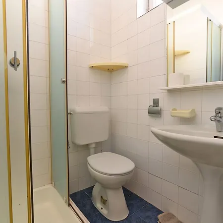 Διαμέρισμα Josip 74 *