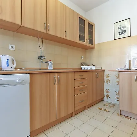Apartment Josip 74