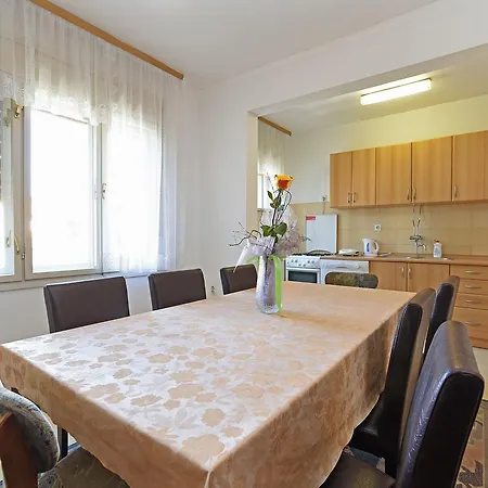 Josip 74 Apartment Pula