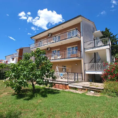 Josip 74 Apartment