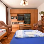 Josip 74 Apartman *