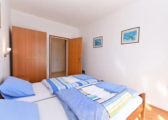 Apartment Josip 74 *